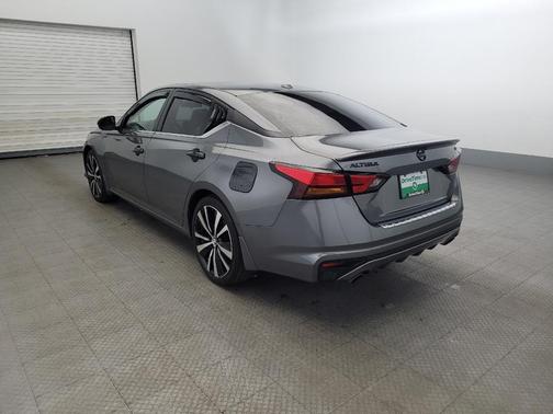 2022 Nissan Altima SR FWD