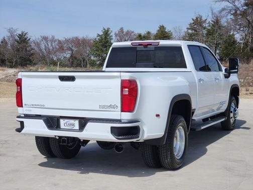 2026 Chevrolet Silverado 3500 High Country