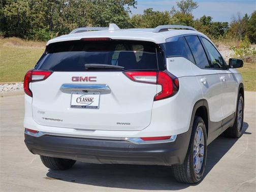 2023 GMC Terrain SLT