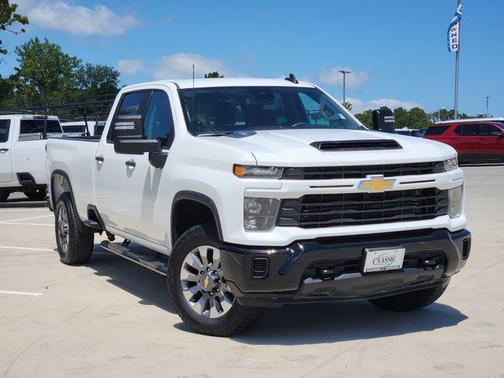 2024 Chevrolet Silverado 2500 Custom