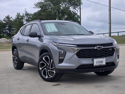 Sterling Gray Metallic 2026 Chevrolet Trax FWD 2RS
