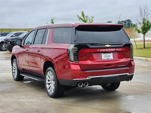 2025 Chevrolet Suburban Premier