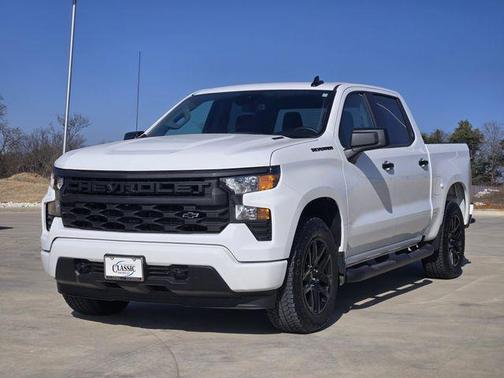Summit White 2025 Chevrolet Silverado 1500 Custom