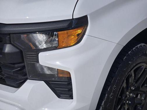 Summit White 2025 Chevrolet Silverado 1500 Custom