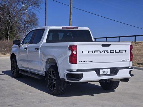 Summit White 2025 Chevrolet Silverado 1500 Custom