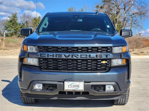 2022 Chevrolet Silverado 1500 Custom