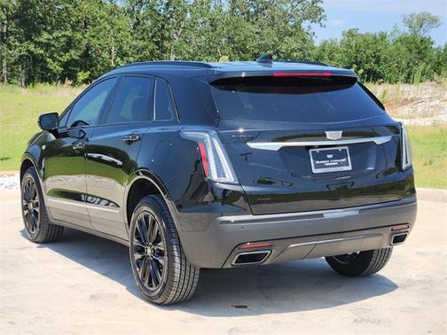 2025 Cadillac XT5 Sport