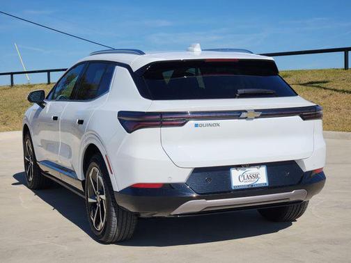 2025 Chevrolet Equinox EV LT