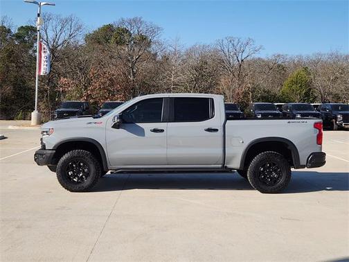 2025 Chevrolet Silverado 1500 ZR2