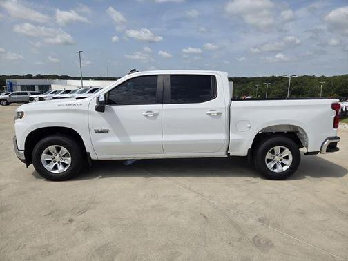 Summit White 2021 Chevrolet Silverado 1500 LT