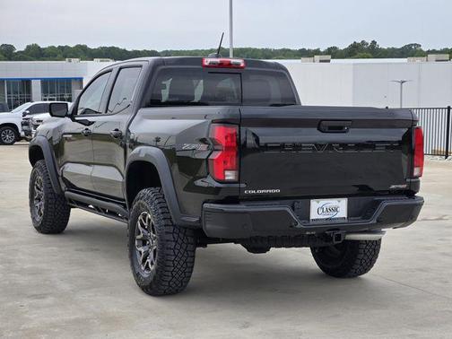 Black 2026 Chevrolet Colorado ZR2