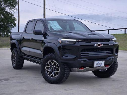 Black 2026 Chevrolet Colorado ZR2