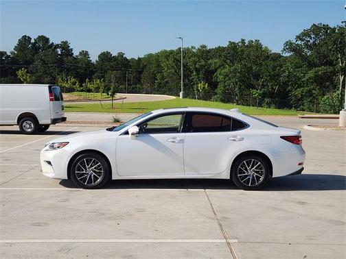 2017 Lexus ES 350 Base