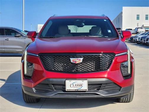 2024 Cadillac XT4 Luxury