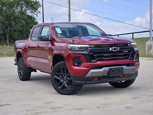 Radiant Red Tintcoat 2025 Chevrolet Colorado Z71