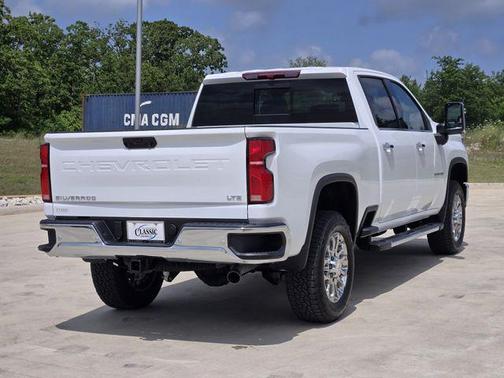 Summit White 2026 Chevrolet Silverado 3500 LTZ