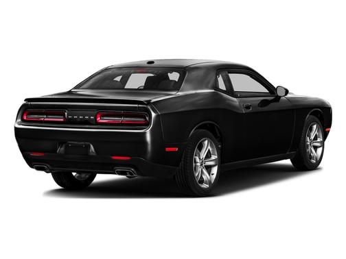 Pitch Black Clearcoat 2017 Dodge Challenger SXT