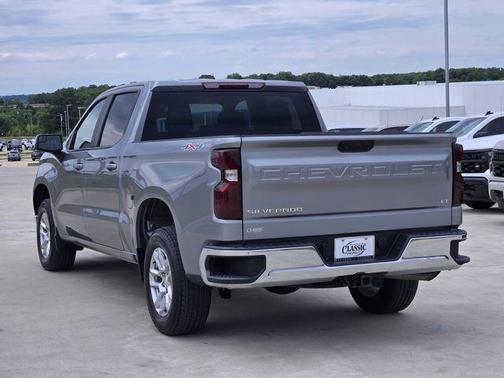 Sterling Gray Metallic 2024 Chevrolet Silverado 1500 LT