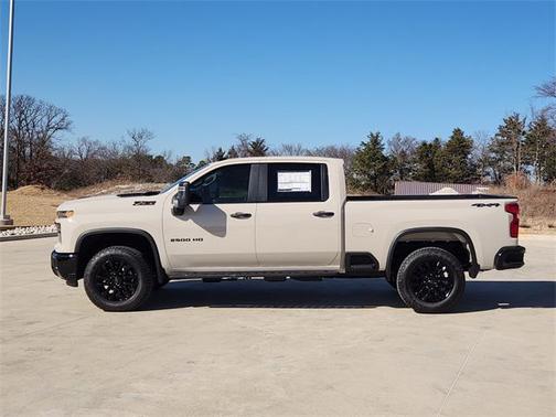 2026 Chevrolet Silverado 2500 Custom