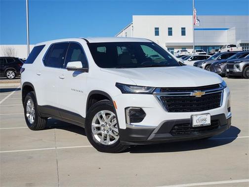 2022 Chevrolet Traverse LS