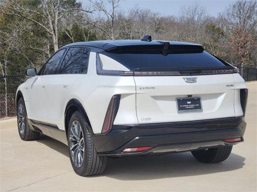 2024 Cadillac LYRIQ Sport