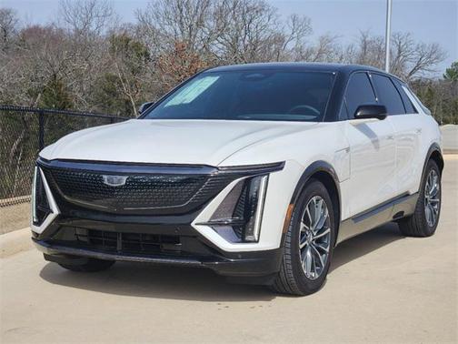 2024 Cadillac LYRIQ Sport