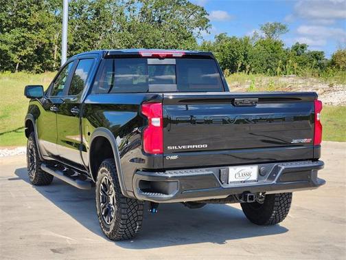 2025 Chevrolet Silverado 1500 ZR2