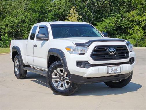 2019 Toyota Tacoma SR
