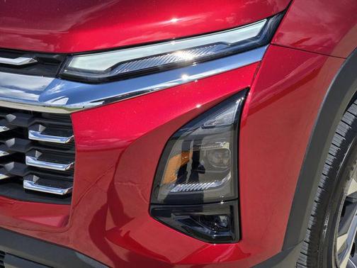 Radiant Red Tintcoat 2026 Chevrolet Equinox 1LT