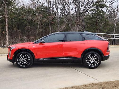 2025 Cadillac OPTIQ Sport