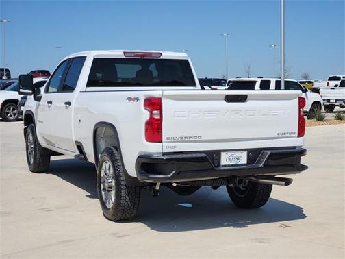 2025 Chevrolet Silverado 2500 Custom