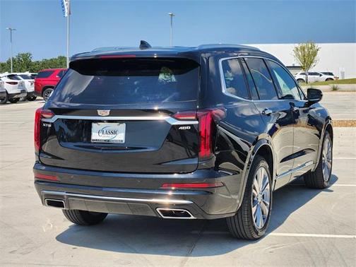 2023 Cadillac XT6 Premium Luxury FWD