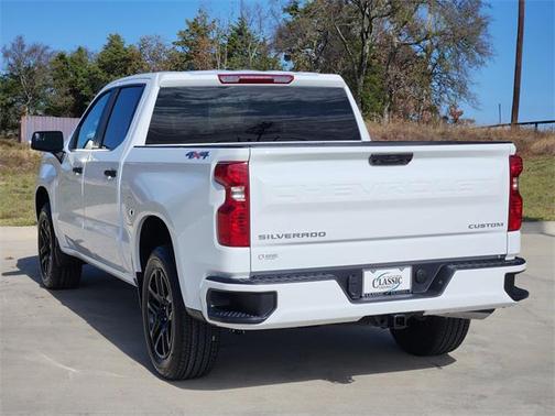 2026 Chevrolet Silverado 1500 Custom