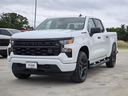 Summit White 2026 Chevrolet Silverado 1500 Custom