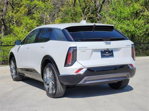 2025 Cadillac OPTIQ Luxury