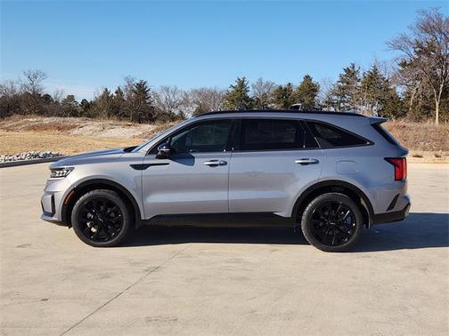 Everlasting Silver 2022 Kia Sorento SX