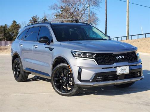 Everlasting Silver 2022 Kia Sorento SX