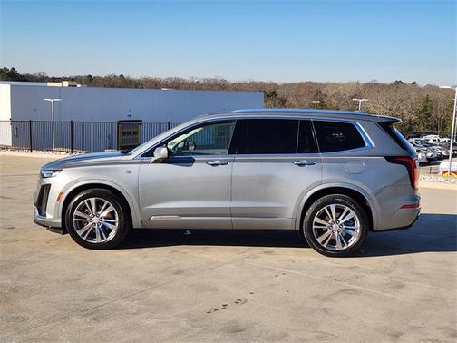 2023 Cadillac XT6 Premium Luxury FWD