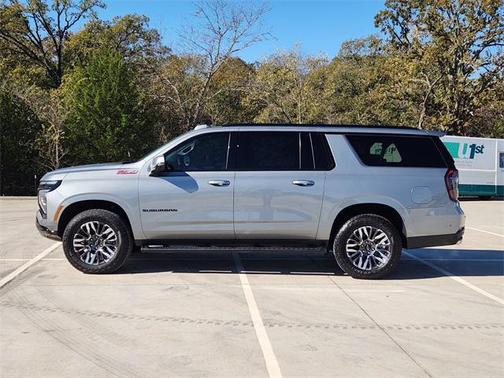 2026 Chevrolet Suburban Z71, 4WD