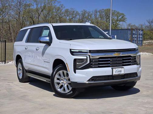 Polar White Tricoat 2026 Chevrolet Suburban Premier