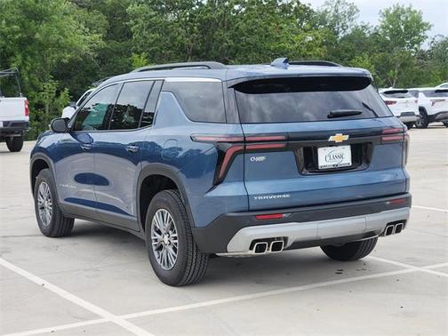 2025 Chevrolet Traverse LT