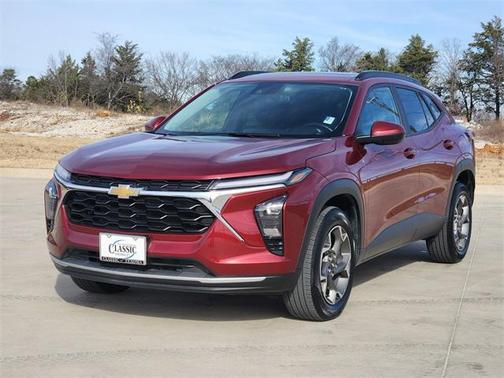 2024 Chevrolet Trax LT