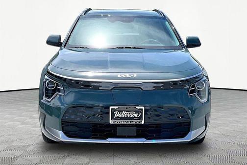 Cityscape Green 2024 Kia Niro EV Wind