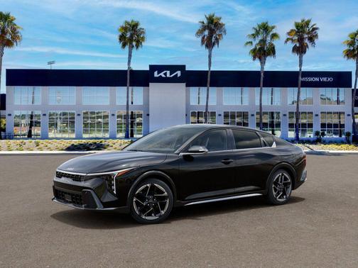 Aurora Black Pearl 2026 Kia K4 GT-Line