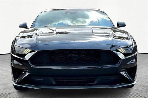 2021 Ford Mustang EcoBoost