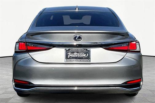 2019 Lexus ES 300h Base