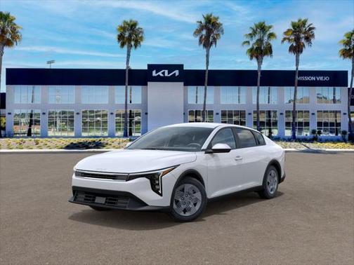 2025 Kia K4 LX