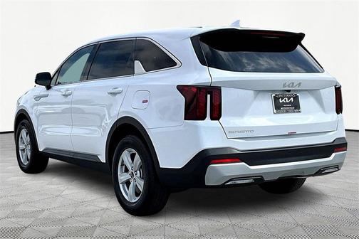 2025 Kia Sorento LX