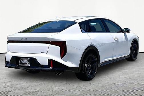 Snow White Pearl 2025 Kia K4 GT-Line Turbo