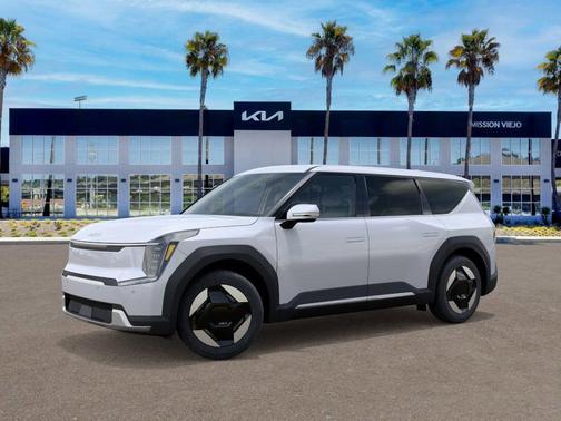 2026 Kia EV9 Light Long Range